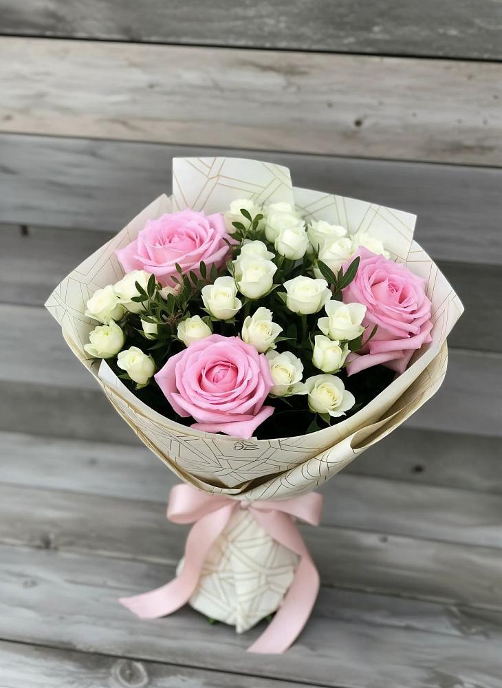 Букет цветов из: Розы в Светлом Саратовской области
