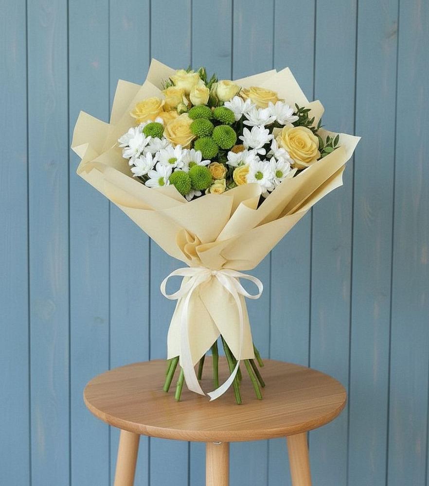 Букет цветов из: Хризантемы и Розы в Светлом Саратовской области