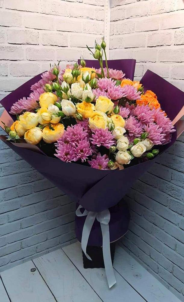 Букет цветов из: Хризантемы и Розы в Светлом Саратовской области