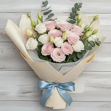 Букет цветов из:  Лизиантусы #REPLACE_PRED# Светлом Саратовской области