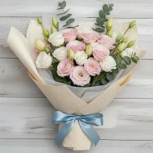 Букет цветов из:  Лизиантусы в Светлом Саратовской области