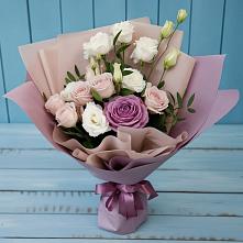 Букет цветов из:  Розы и Лизиантусы в Светлом Саратовской области