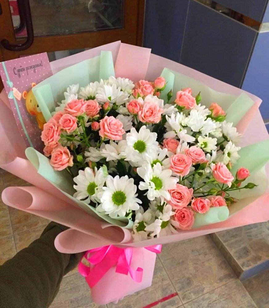 Букет цветов из: Розы и Хризантемы в Светлом Саратовской области