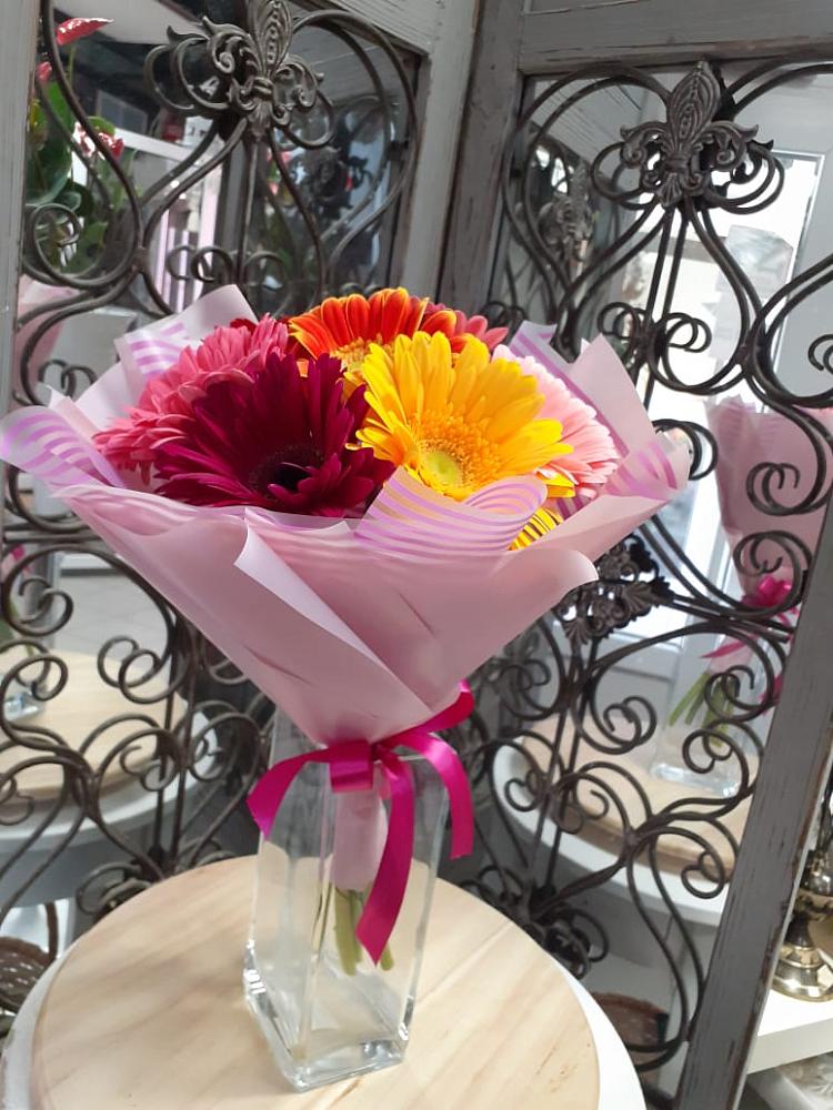 Букет цветов из: Герберы в Светлом Саратовской области