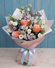 Букет цветов из:  Лизиантусы, Розы, Альстромерии и Гипсофила в Светлом Саратовской области