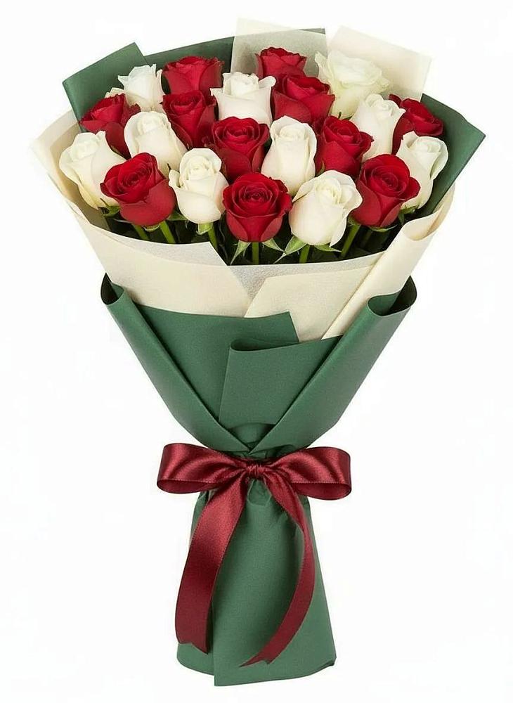 Букет Микс из красных и белых роз в Светлом Саратовской области