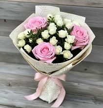 Букет цветов из:  Розы #REPLACE_PRED# Светлом Саратовской области