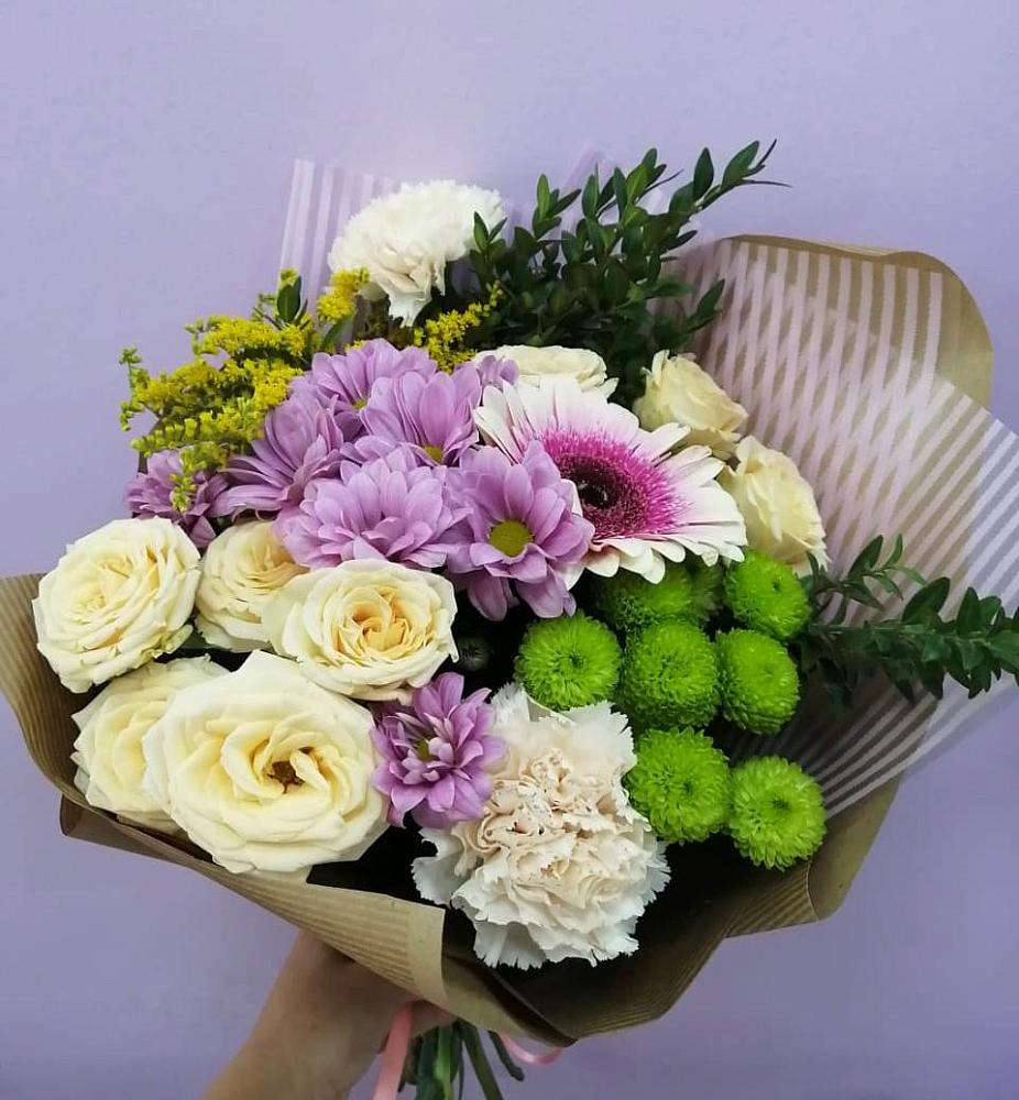 Букет цветов из: Хризантемы, Розы, Гвоздики и Герберы в Светлом Саратовской области