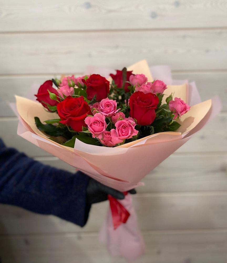 Букет цветов из: Розы в Светлом Саратовской области