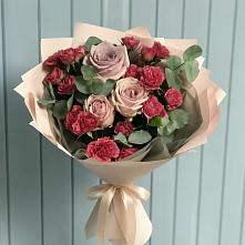 Букет цветов из:  Гвоздики и Розы #REPLACE_PRED# Светлом Саратовской области